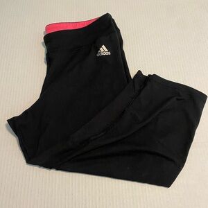 Adidas women’s size medium workout Capri black gym quick dry pants